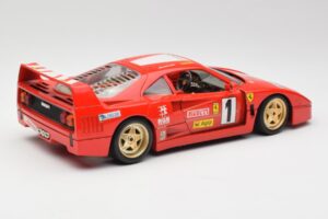 Ferrari F40 Evoluzione Bburago 1:18 3042 Kovina – slika 3 od 8