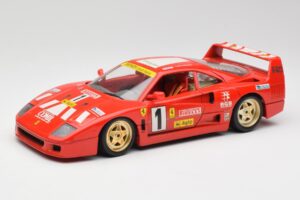 Ferrari F40 Evoluzione Bburago 1:18 3042 Kovina