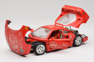 Ferrari F40 Evoluzione FC Nürnberg Special Edition Rdeč Bburago 1:18 3042-FCN Kovina – slika 2 od 8