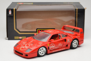 Ferrari F40 Evoluzione FC Nürnberg Special Edition Rdeč Bburago 1:18 3042-FCN Kovina – slika 8 od 8