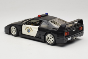 Ferrari F40 Highway Patrol Črn Bel Bburago 1:18 3022-H1 Kovina – slika 7 od 8