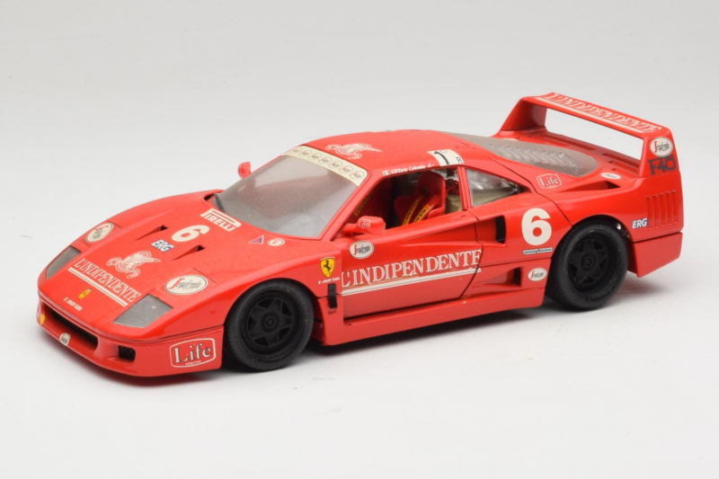 Ferrari F40 #6 V. Colombo L'Indipendente Rdeč 1987 Bburago 1:18 3032-L1 Kovina