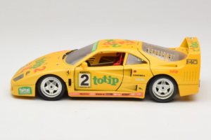 Ferrari F40 Totip Jolly Club #2 Rumen Bburago 1:18 3332-Y1 Kovina – slika 4 od 8