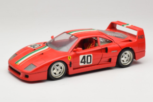 Ferrari F40 #40 Rdeč z Italijansko Zastavo Bburago 1:18 3032-P1 Kovina