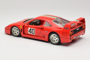 Ferrari F40 #40 Rdeč z Italijansko Zastavo Bburago 1:18 3032-P1 Kovina – slika 7 od 8