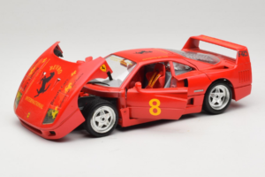 Ferrari F40 #8 Bevro International Rdeč 1987 Bburago 1:18 3332-P3 Kovina – slika 2 od 8