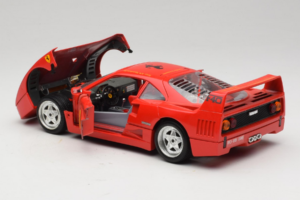 Ferrari F40 #8 Bevro International Rdeč 1987 Bburago 1:18 3332-P3 Kovina – slika 5 od 8