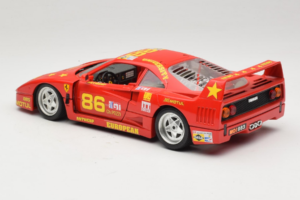 Ferrari F40 LM #86 Ch. Pozzi IMSA 24 Hours of Le Mans 1985 Rdeč Bburago 1:18 3332-P6 Kovina – slika 7 od 8
