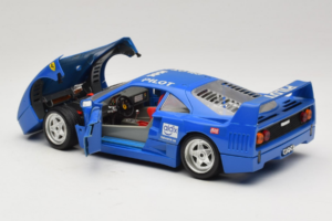 Ferrari F40 Pilot #56 Moder Bburago 1:18 3332-BL1 Kovina – slika 5 od 8