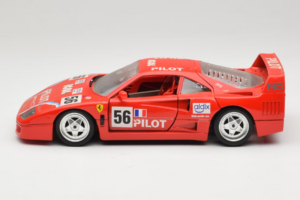Ferrari F40 #56 Pilot Rdeč 1987 Bburago 1:18 3332-P2 Kovina – slika 4 od 8