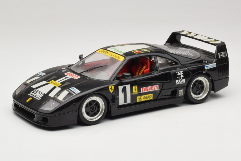 Ferrari F40 Pirelli Agip #1 Črn Bburago 1:18 3332-B1 Kovina