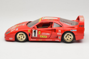 Ferrari F40 Evoluzione #1 Pirelli Agip Rdeč z Zlatimi Kolesi 1992 Bburago 1:18 3042-P2 Kovina – slika 4 od 8