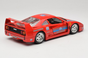 Ferrari F40 PPG Auto Refinish Rdeč Bburago 1:18 3332-P1 Kovina – slika 3 od 8
