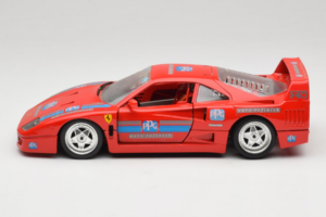 Ferrari F40 PPG Auto Refinish Rdeč Bburago 1:18 3332-P1 Kovina – slika 4 od 8