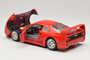Ferrari F40 Rdeč Diamond Edition Bburago 1:18 3022-P1 Kovina – slika 5 od 8