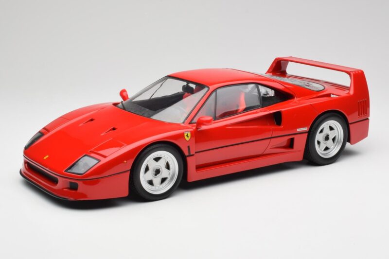 Ferrari F40 Rdeč Norev 1:12 127900 Kovina