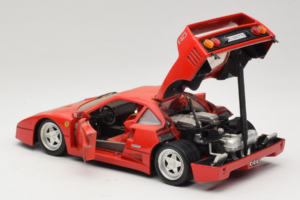 Ferrari F40 Rdeč Tonka 1:18 17004 Kovina – slika 5 od 8