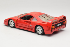 Ferrari F40 Rdeč Tonka 1:18 17004 Kovina – slika 7 od 8