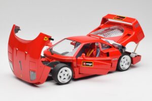 Ferrari F40 Rdeč Bburago 1:18 3332 Kovina – slika 2 od 8