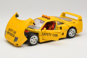 Ferrari F40 Safety Car Rumen Bburago 1:18 3032-Y2 Kovina – slika 2 od 8