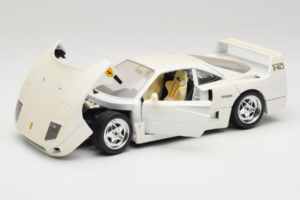 Ferrari F40 Bel Bburago 1:18 3332-W4 Kovina – slika 2 od 8