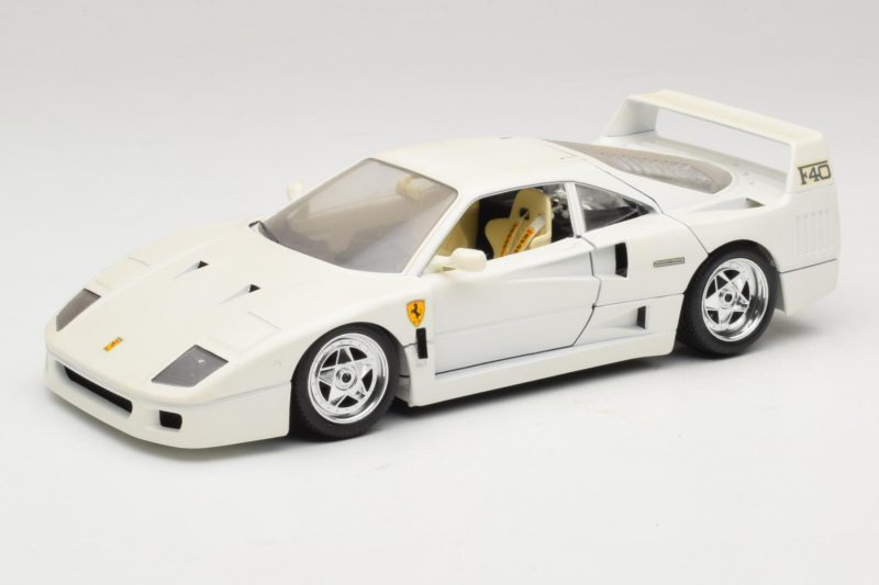 Ferrari F40 Bel Bburago 1:18 3332-W4 Kovina