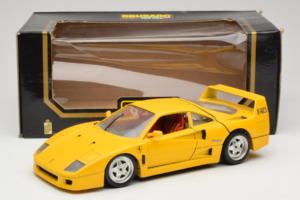 Ferrari F40 Rumen Bburago 1:18 3032-Y1 Kovina – slika 8 od 8
