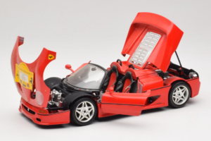 Ferrari F50 Kabriolet 50 Jahre Ferrari 24 Jahre Bburago FMC Rdeč Bburago 1:18 3352-P1 Kovina – slika 2 od 8