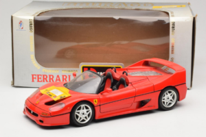 Ferrari F50 Kabriolet 50 Jahre Ferrari 24 Jahre Bburago FMC Rdeč Bburago 1:18 3352-P1 Kovina – slika 8 od 8