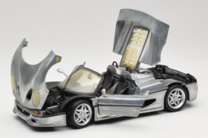 Ferrari F50 Kabriolet Chrome Silver Omejena Izdaja Hot Wheels 1:18 25741 Kovina – slika 2 od 8