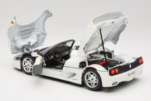 Ferrari F50 Kabriolet Bel Bburago 1:18 3352-W1 Kovina – slika 5 od 8