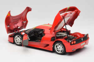 Ferrari F50 Coupe #6 Rdeč z Italijansko Zastavo Bburago 1:18 3382-P1 Kovina – slika 5 od 8