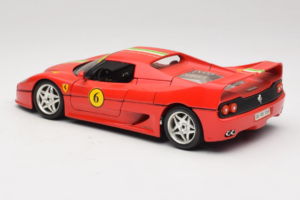Ferrari F50 Coupe #6 Rdeč z Italijansko Zastavo Bburago 1:18 3382-P1 Kovina – slika 7 od 8