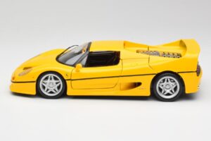 Ferrari F50 Giallo Modena Maisto 1:18 F50001 Kovina – slika 4 od 8