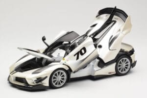 Ferrari FXX-K Evo #70 Bel Bburago 1:18 18-16012 Kovina – slika 2 od 8