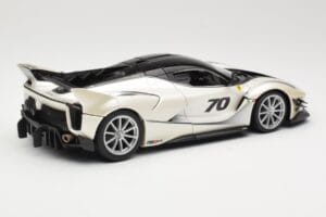 Ferrari FXX-K Evo #70 Bel Bburago 1:18 18-16012 Kovina – slika 3 od 8