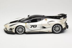 Ferrari FXX-K Evo #70 Bel Bburago 1:18 18-16012 Kovina – slika 4 od 8