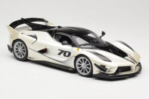 Ferrari FXX-K Evo #70 Bel Bburago 1:18 18-16012 Kovina – slika 6 od 8