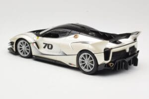 Ferrari FXX-K Evo #70 Bel Bburago 1:18 18-16012 Kovina – slika 7 od 8