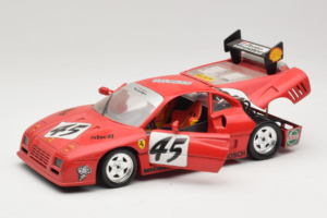 Ferrari 288 GTO Evoluzione #45 Rdeč Revell 1:18 48820 Kovina – slika 2 od 8