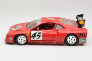 Ferrari 288 GTO Evoluzione #45 Rdeč Revell 1:18 48820 Kovina – slika 4 od 8