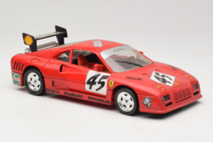 Ferrari 288 GTO Evoluzione #45 Rdeč Revell 1:18 48820 Kovina – slika 6 od 8