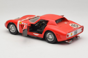 Ferrari 250 GTO #26 Rdeč Guiloy 1:18 67526 Kovina – slika 5 od 8