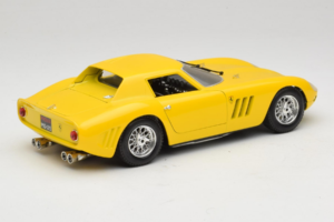 Ferrari 250 GTO Rumena Guiloy 1:18 67525 Kovina – slika 3 od 8