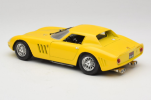 Ferrari 250 GTO Rumena Guiloy 1:18 67525 Kovina – slika 7 od 8