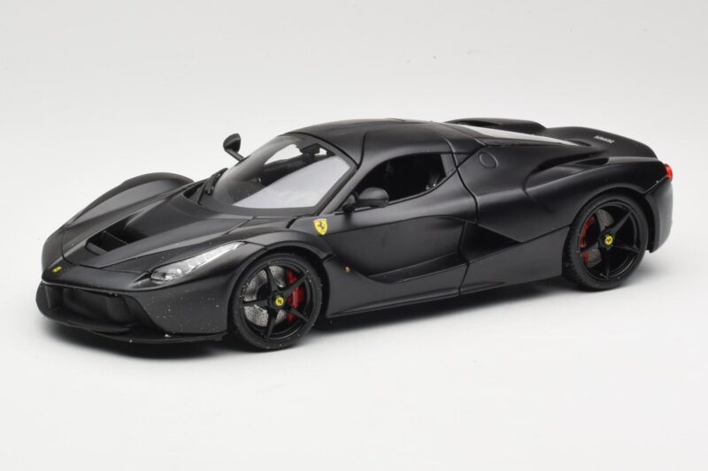 Ferrari LaFerrari F150 Matte Black Bburago 1:18 18-16901BK Kovina