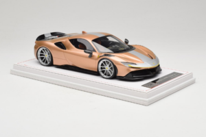 Ferrari SF90 Novitec Zlata Srebrna Proga IVY 1:18 REMC028 Smola – slika 4 od 7