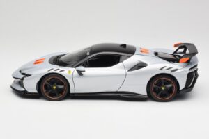 Ferrari SF90 XX Stradale Arctic White Bburago 1:18 18-16020W Kovina – slika 4 od 8