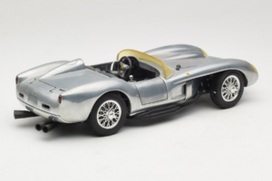 Ferrari Testa Rossa Chrome Silver Hot Wheels 1:18 25737 Kovina – slika 3 od 8