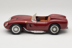 Ferrari Testa Rossa Temno Rdeč Shell Shell 1:18 40026 Kovina – slika 4 od 8